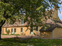 Maison à vendre à Nogent-le-Bernard, Sarthe - 485.000 € - photo 1