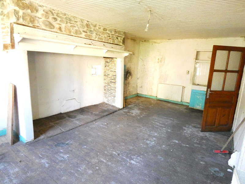 French property for sale in Argentat-sur-Dordogne, Corrèze - €51,600 - photo 2