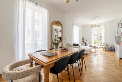 French property for sale in Nice, Alpes-Maritimes - €747,000 - photo 1