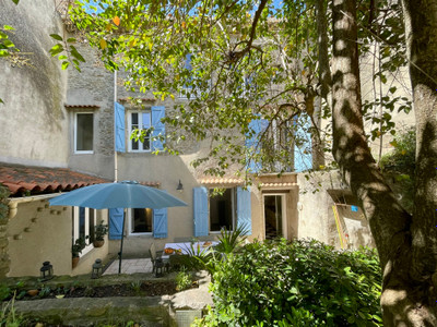 Maison à vendre à La Livinière, Hérault, Languedoc-Roussillon, avec Leggett Immobilier
