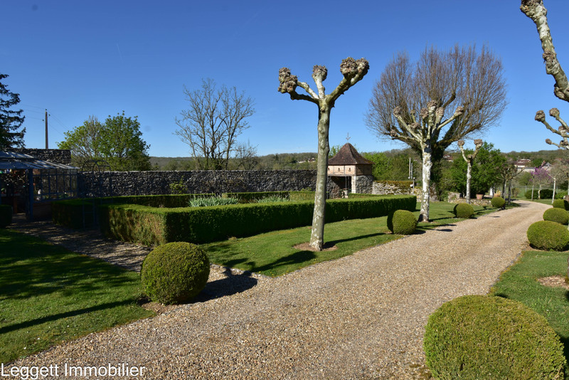 French property for sale in Brouchaud, Dordogne - €675,000 - photo 2