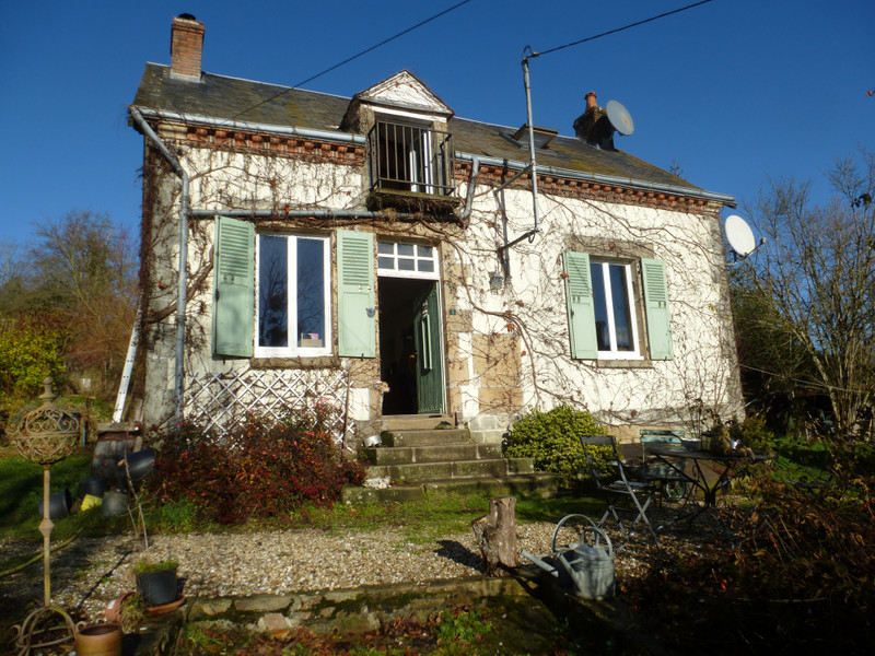 House for sale in Méasnes Creuse Nicely renovated two bedroom