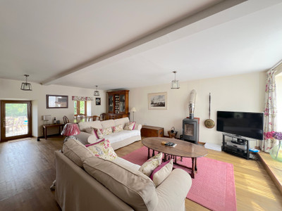 French property for sale in Crozon-sur-Vauvre, Indre - €235,400 - photo 2