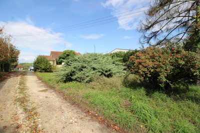 French property for sale in Lauzun, Lot-et-Garonne - €149,500 - photo 1