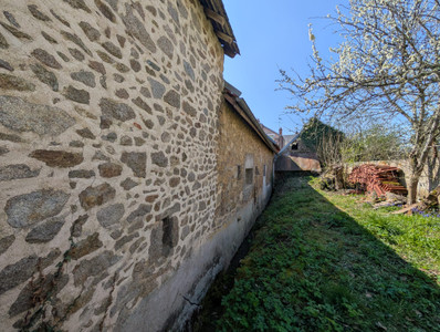French property for sale in Saint-Julien-le-Châtel, Creuse - €56,600 - photo 11