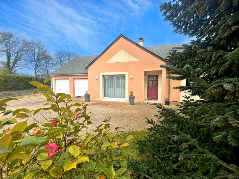 French property for sale in La Bazouge-des-Alleux, Mayenne - €355,000 - photo 9