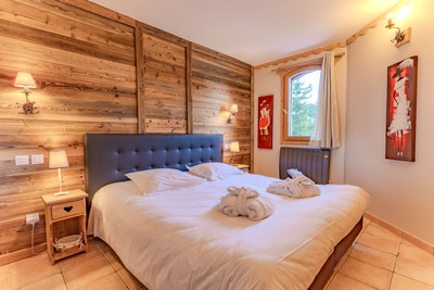French property for sale in Courchevel, Savoie - €3,325,000 - photo 4