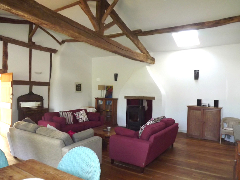 French property for sale in Asnières-sur-Blour, Vienne - €119,900 - photo 4