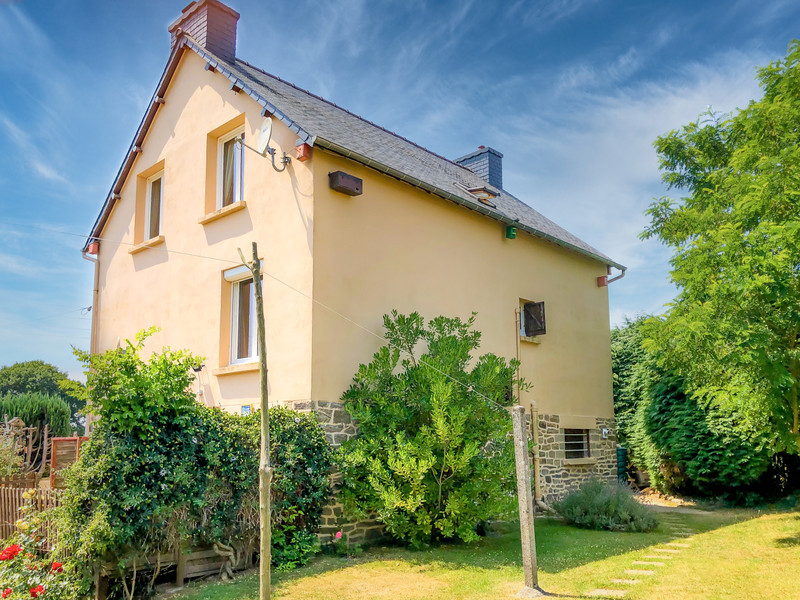 Maison à vendre à Mérillac, Côtes-d'Armor - 263 500 € - photo 1