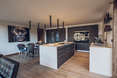 Luxurious and unique ski chalet in the heart of the 3 Valleys 