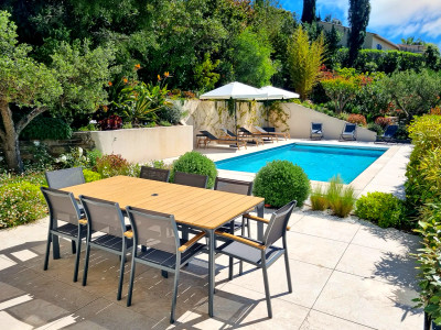 French property for sale in Cavalaire-sur-Mer, Var - €1,650,000 - photo 1