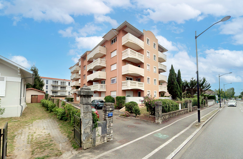 French property for sale in Dax, Landes - €237,000 - photo 0