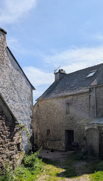 French property for sale in La Feuillée, Finistère - €130,800 - photo 4