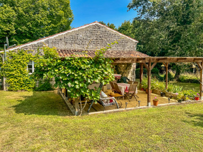 French property for sale in Grandjean, Charente-Maritime - €180,000 - photo 5