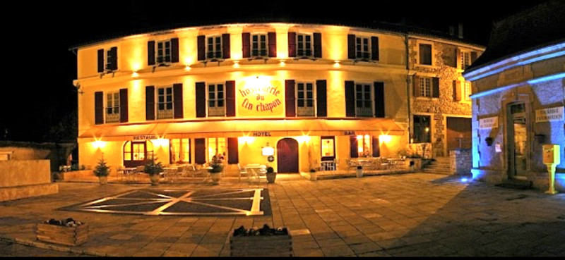 Commerce à vendre à Excideuil, Dordogne - 795 000 € - photo 1