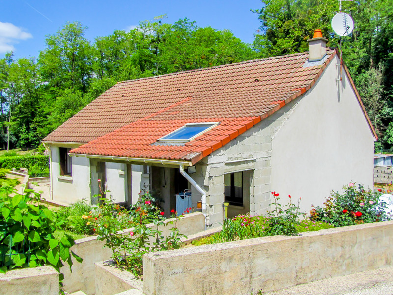 French property for sale in Candé-sur-Beuvron, Loir-et-Cher - &#8364;152,000 - photo 2
