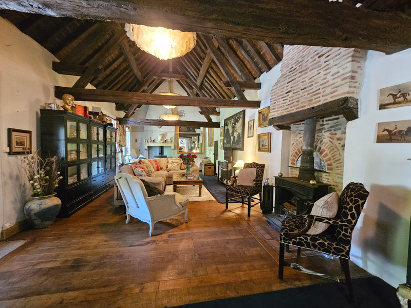 French property for sale in Saint-Pierre-le-Moûtier, Nièvre - €614,800 - photo 3