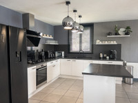 Propriété à vendre à Bazac, Charente - 224 000 € - photo n°3