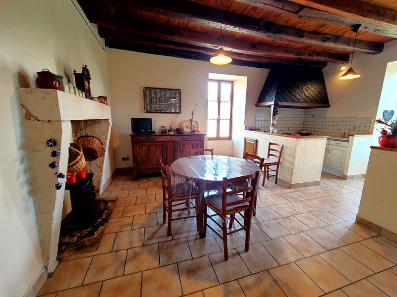 French property for sale in Ruffec, Charente - €235,400 - photo 4