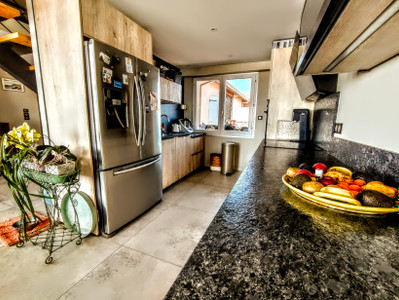 French property for sale in Andernos-les-Bains, Gironde - €1,049,000 - photo 2
