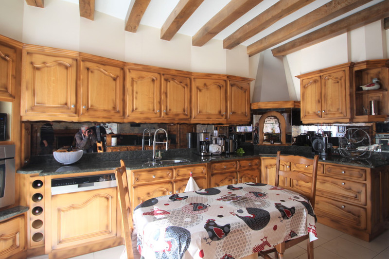 French property for sale in La Selle-Craonnaise, Mayenne - €460,000 - photo 5