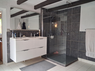 French property for sale in Civray, Vienne - €304,950 - photo 9