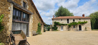 Maison à vendre à Moutiers-sur-le-Lay, Vendée - 386.000 € - photo 1