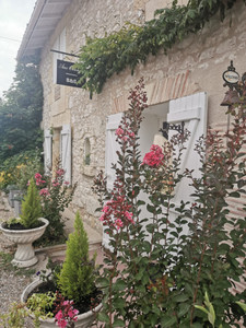 Maison à vendre à Saussignac, Dordogne, Aquitaine, avec Leggett Immobilier