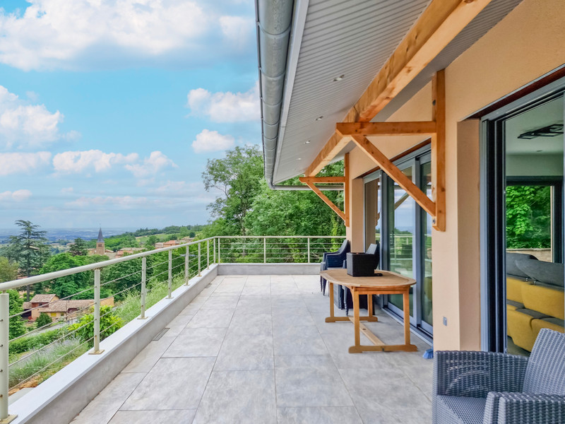 French property for sale in Ville-sur-Jarnioux, Rhône - €695,000 - photo 1