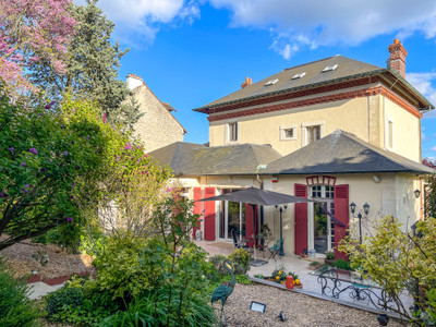 Italian style 5 bedroom house with a garden for sale at 95430 Auvers-sur-Oise, Ile-de-France