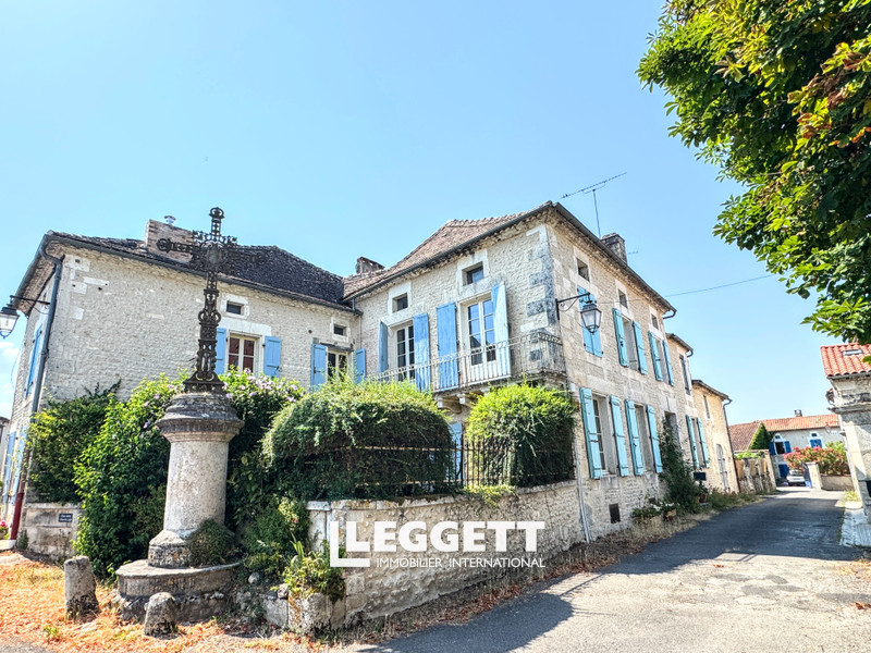 Maison 10 pièce(s), SALLES-LAVALETTE