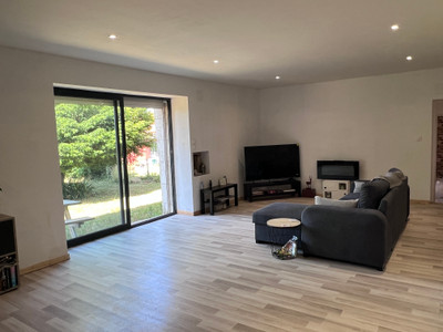 French property for sale in Genouillé, Vienne - €88,000 - photo 2