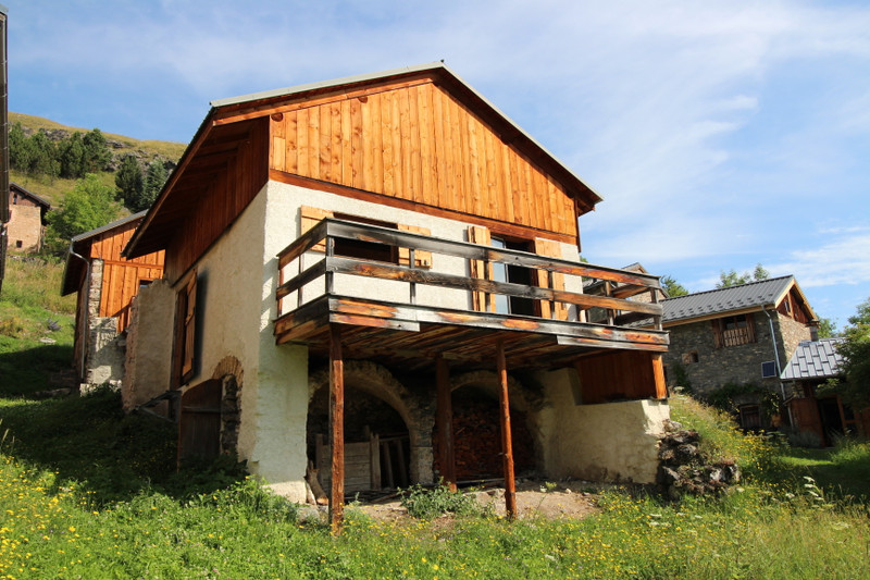 French property for sale in Saint-Martin-de-Belleville, Savoie - &#8364;160,000 - photo 2