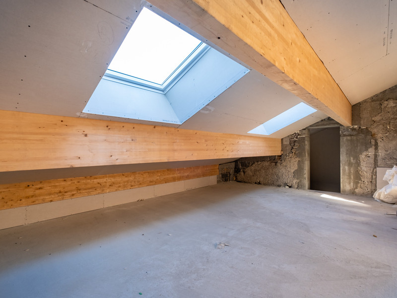 Ski property for sale in Meribel - €498,000 - photo 9