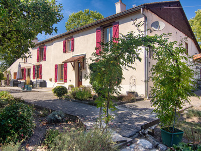 Maison à vendre à Saint-Martial-sur-Isop, Haute-Vienne, Limousin, avec Leggett Immobilier