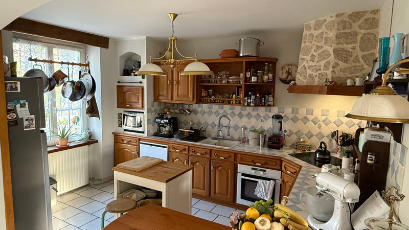 French property for sale in Treignac, Corrèze - €199,990 - photo 1