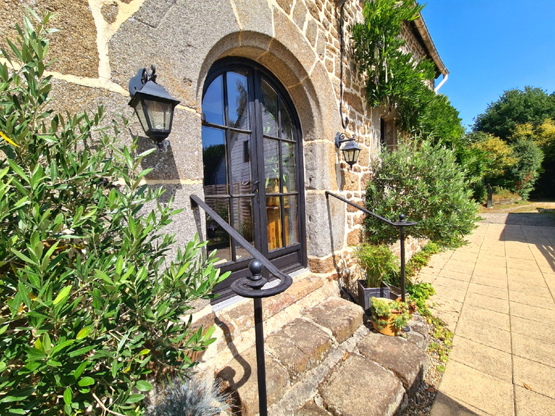 French property for sale in Saint-Berthevin-la-Tannière, Mayenne - €232,000 - photo 8
