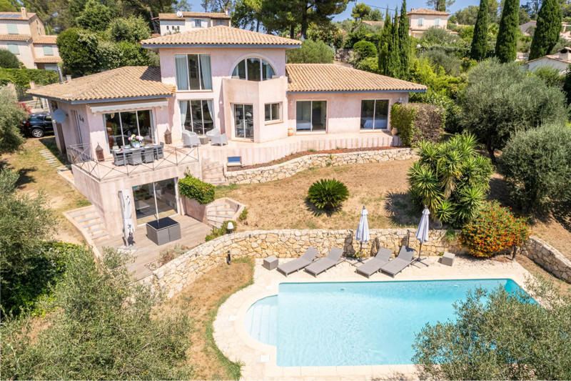 French property for sale in Valbonne, Alpes-Maritimes - €1,750,000 - photo 1