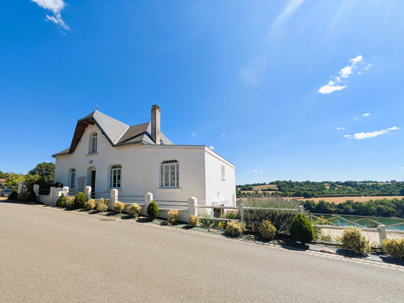 French property for sale in Saint-Georges-de-Noisné, Deux-Sèvres - €344,500 - photo 14