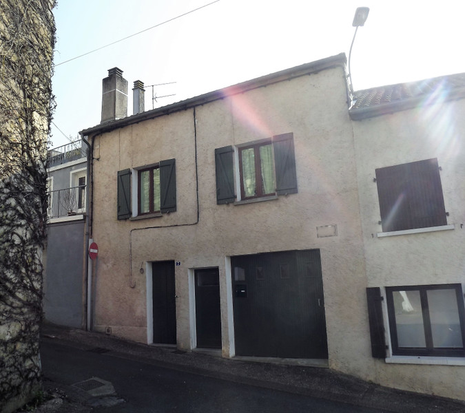House for sale in L'IsleJourdain Vienne 4 bedroom house, over 3