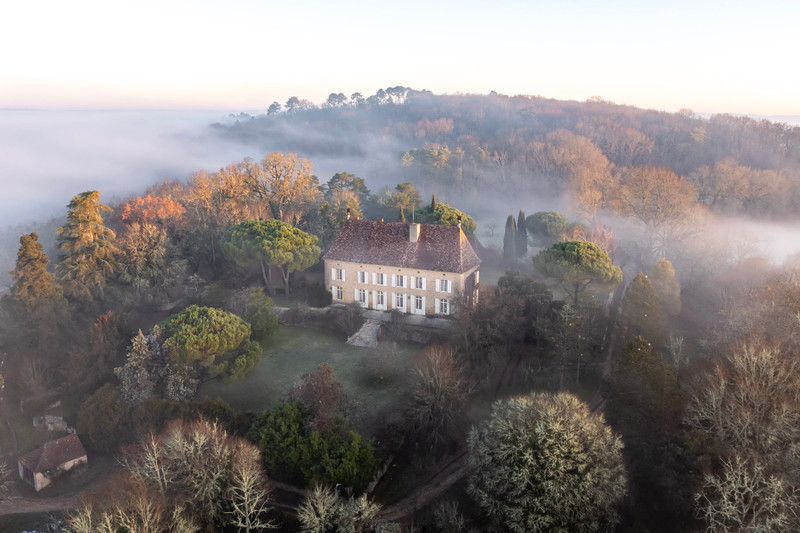 French property for sale in Pezuls, Dordogne - €1,950,000 - photo 1