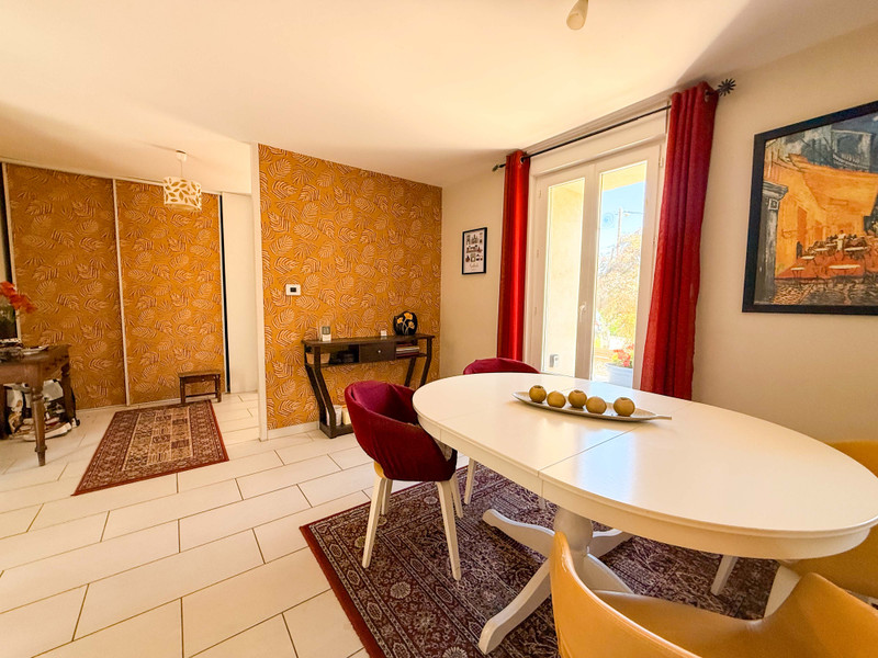 French property for sale in Saint-Mandé-sur-Brédoire, Charente-Maritime - €282,500 - photo 6