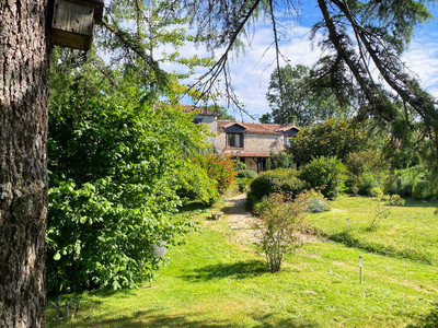 French property for sale in Cellefrouin, Charente - €267,500 - photo 12