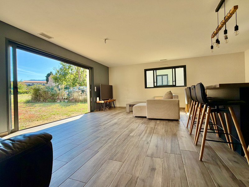 French property for sale in Vinça, Pyrénées-Orientales - €275,000 - photo 0
