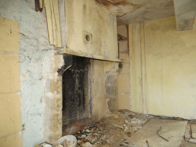 French property for sale in Confolens, Charente - €35,000 - photo 4