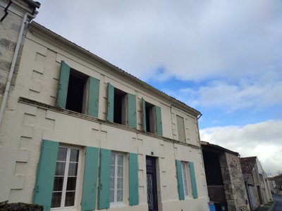 Maison à vendre à Grézac, Charente-Maritime, Poitou-Charentes, avec Leggett Immobilier