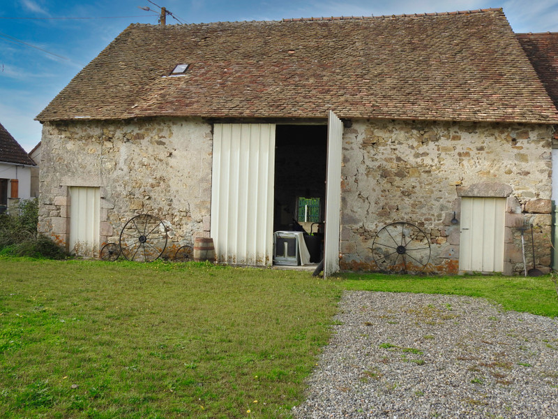 French property for sale in Lussac-les-Églises, Haute-Vienne - €220,500 - photo 8