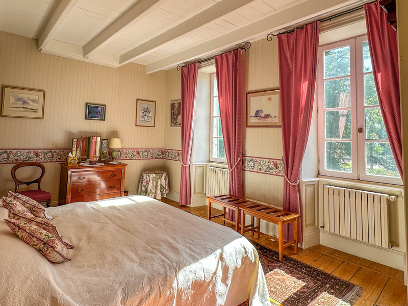 French property for sale in Bazauges, Charente-Maritime - €530,000 - photo 14