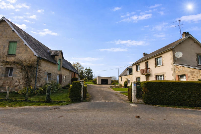 French property for sale in Le Neufbourg, Manche - €319,150 - photo 9