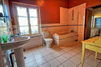 Propriété à vendre à Confolens, Charente - 212 000 € - photo n°9